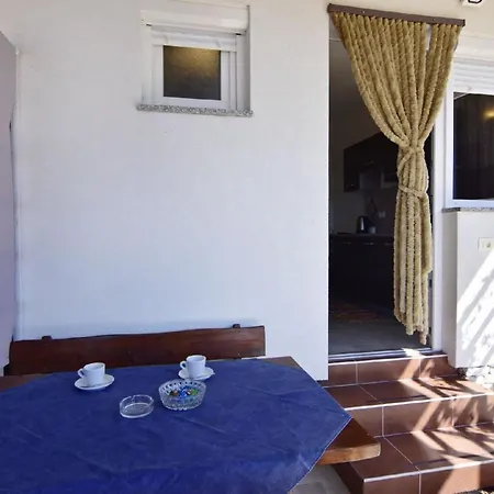 Apartman Neues Mit Meerblick In Zambratija (Istria)